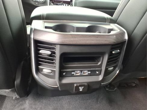 Used 2026 RAM 1500 Laramie AWD/4WD image 8