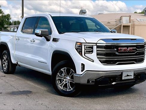 Used 2025 GMC Sierra 1500 SLT AWD/4WD image 37