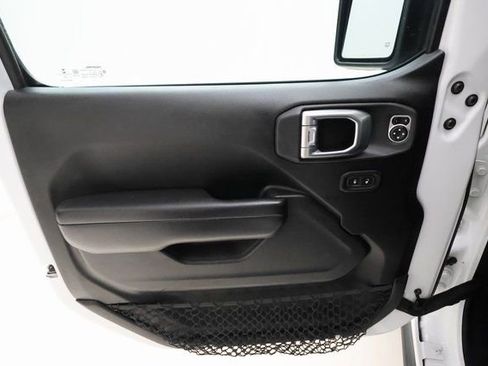 Used 2020 Jeep Wrangler Unlimited Sport image 7