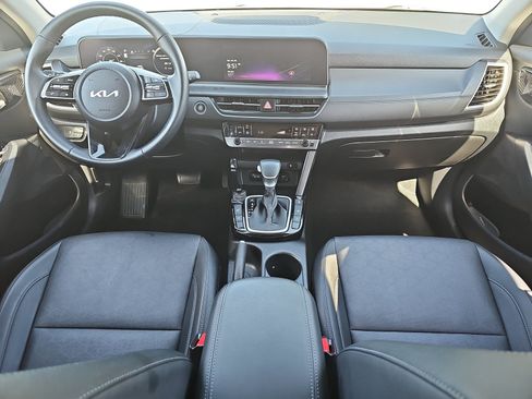 Used 2024 Kia Seltos EX AWD/4WD image 9