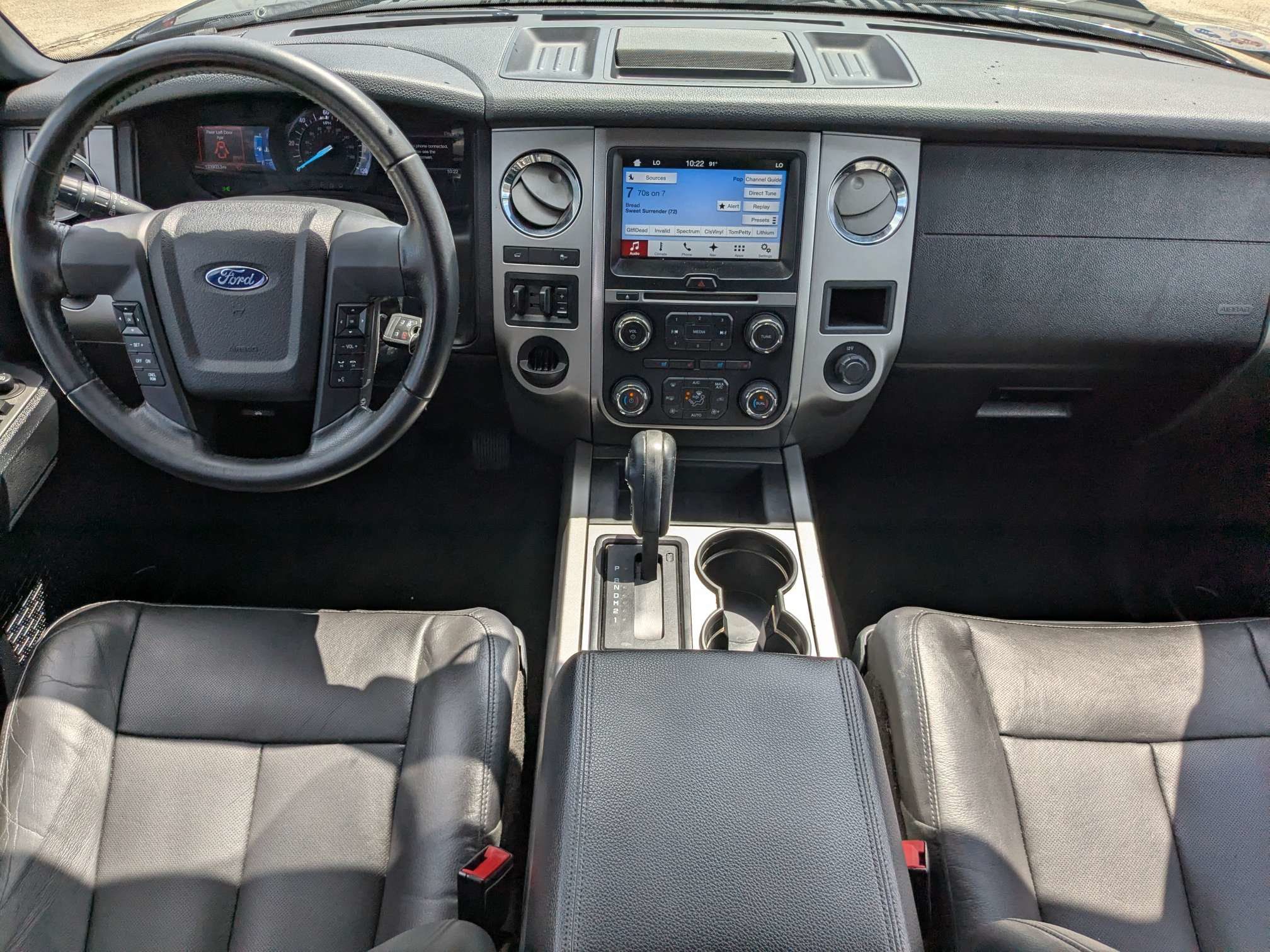 Used 2016 Ford Expedition EL XLT w/ Equipment Group 202A RWD image 17