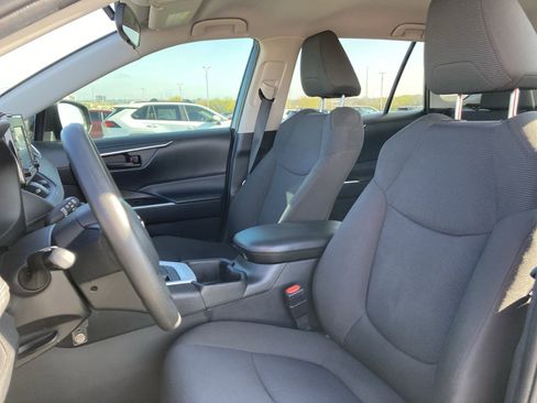 Certified 2022 Toyota RAV4 LE image 13