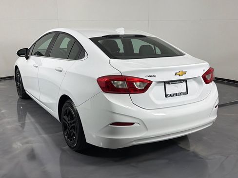 Used 2016 Chevrolet Cruze LT FWD image 7