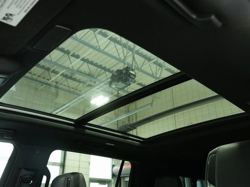 Used 2022 Cadillac Escalade ESV Sport w/ Touring Package image 39