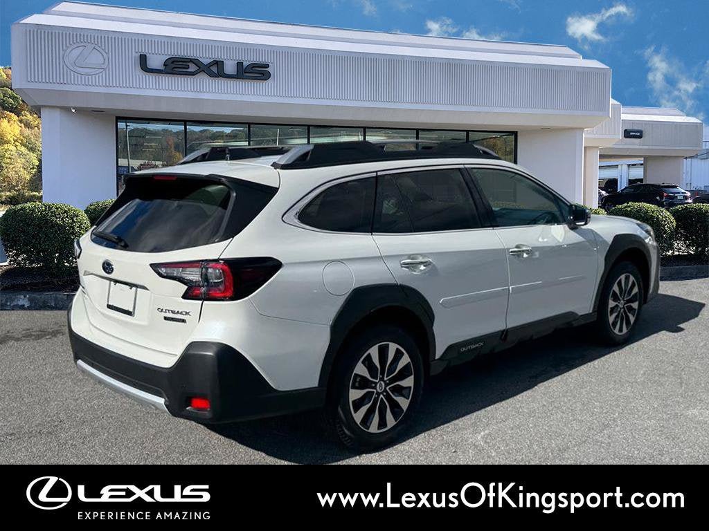 Used 2024 Subaru Outback Touring AWD/4WD image 5