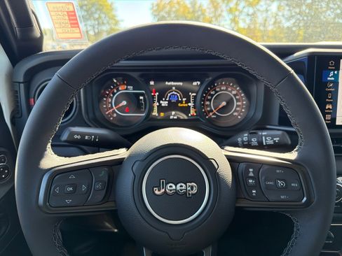 New 2026 Jeep Wrangler Rubicon image 18