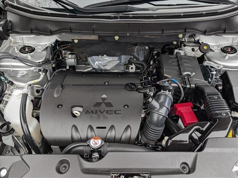 Used 2024 Mitsubishi Outlander Sport SE image 10