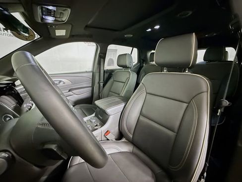 Used 2024 Chevrolet Traverse Premier w/ Redline Edition image 25