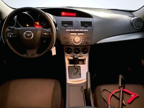Used 2010 MAZDA MAZDA3 i Touring image 15