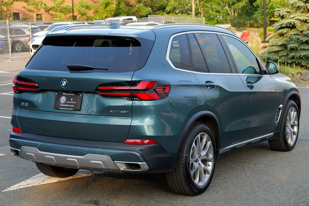 Used 2024 BMW X5 xDrive40i w/ Premium Package AWD/4WD image 7
