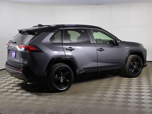 Used 2020 Toyota RAV4 XSE image 12