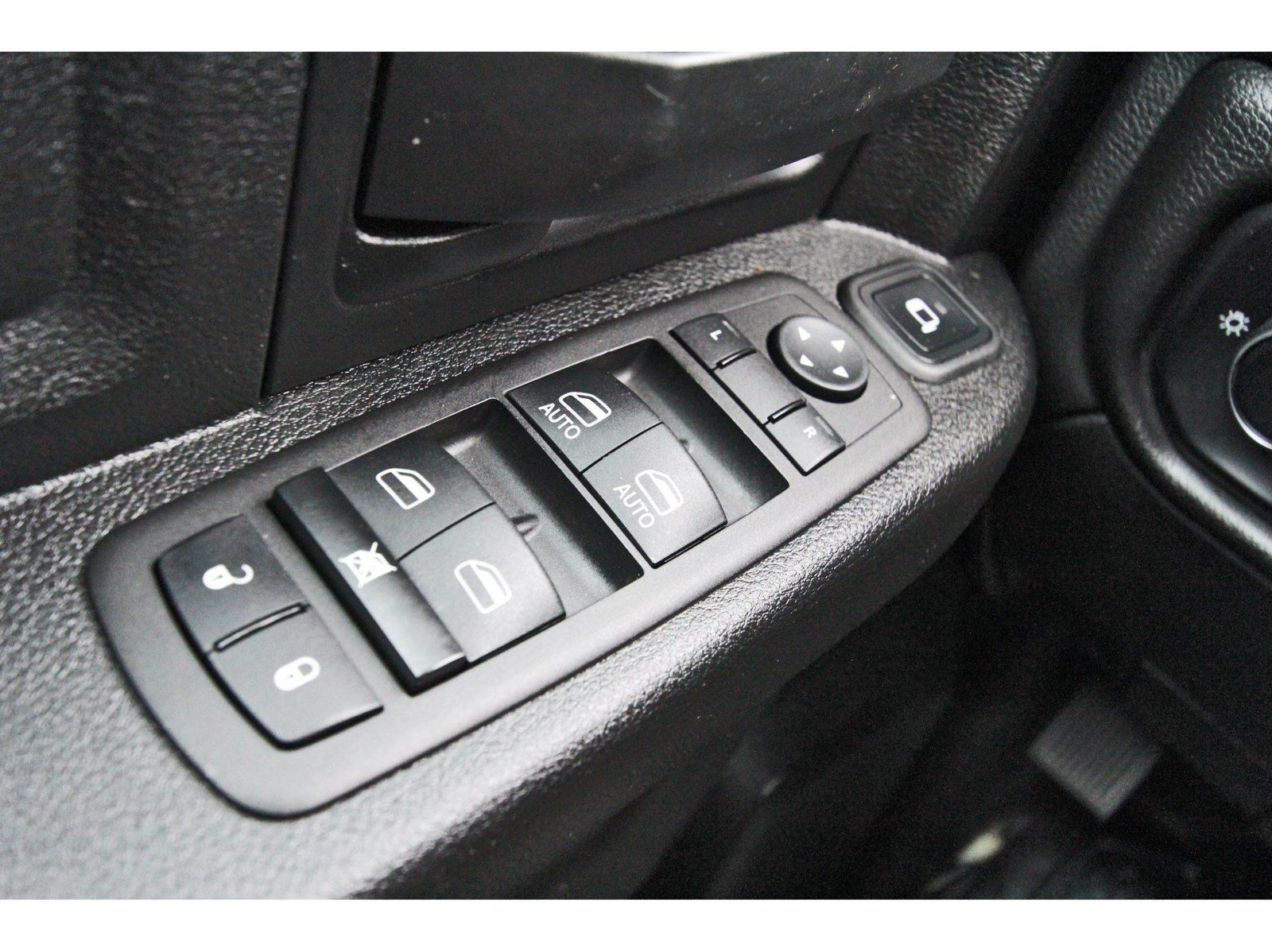 Used 2023 RAM 2500 Tradesman AWD/4WD image 20