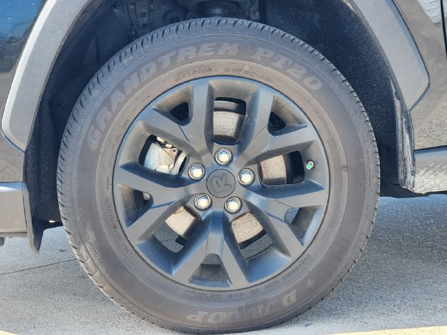 Used 2025 Toyota RAV4 LE FWD image 10