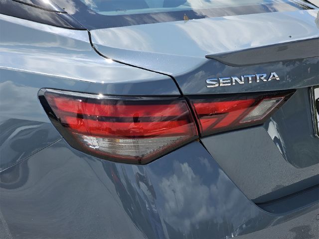 Certified 2025 Nissan Sentra SR FWD image 19
