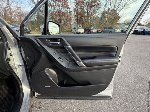 Used 2017 Subaru Forester 2.5i Touring image 31