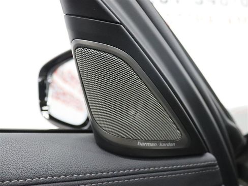 Used 2020 BMW 750i xDrive w/ M Sport Package AWD/4WD image 13