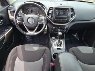 Used 2018 Jeep Cherokee Latitude w/ Cold Weather Group AWD/4WD video 2