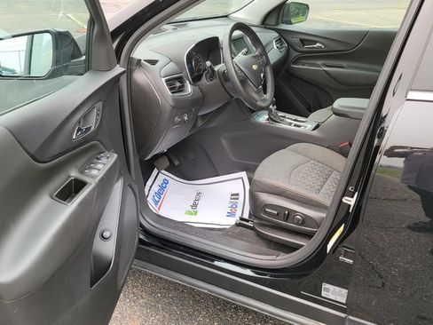 Used 2024 Chevrolet Equinox LT FWD image 18