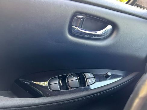 Used 2020 Nissan Leaf SV w/ SV All Weather Package image 19