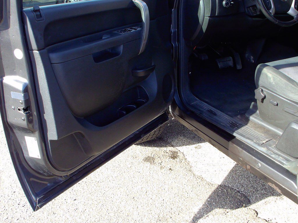 Used 2011 Chevrolet Silverado 1500 LT w/ All-Star Edition RWD image 4