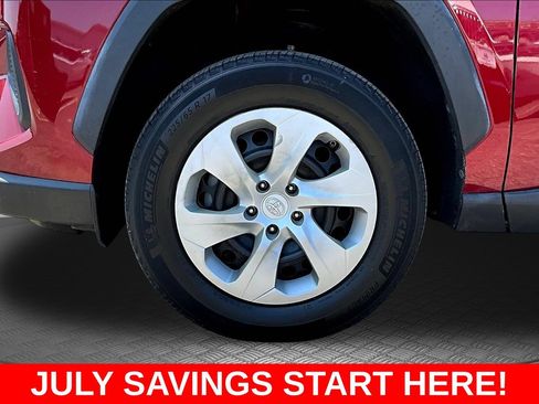 Used 2022 Toyota RAV4 LE FWD image 38