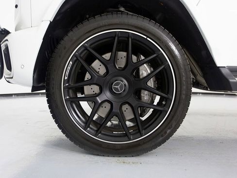 Used 2025 Mercedes-Benz G 63 AMG 4MATIC image 9