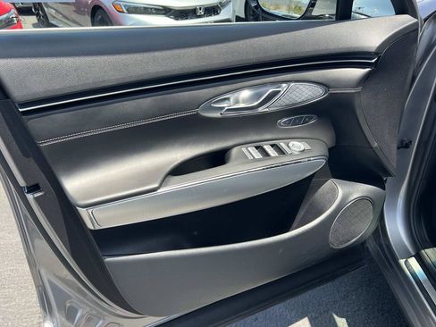 Used 2023 Genesis GV70 2.5T w/ Select Package AWD/4WD image 6