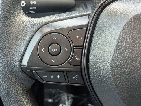 Used 2025 Toyota Corolla LE image 25