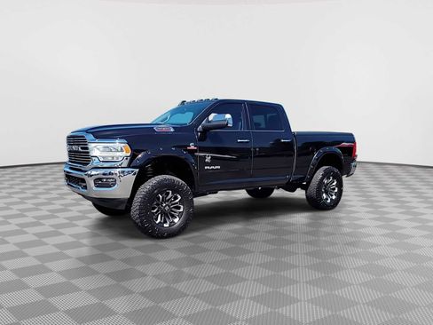 Used 2022 RAM 3500 Laramie AWD/4WD image 4