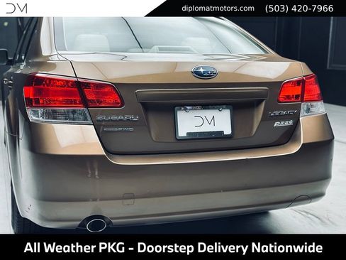 Used 2011 Subaru Legacy 2.5i Premium w/ All-Weather Pkg AWD/4WD image 16