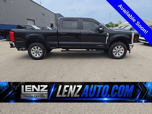 Used 2023 Ford F250 XL AWD/4WD image 1