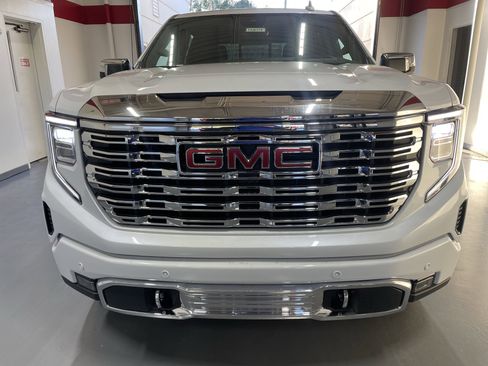 New 2026 GMC Sierra 1500 Denali image 2