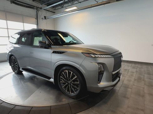 New 2026 INFINITI QX80 Autograph image 2