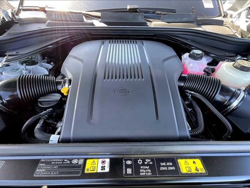 New 2025 Land Rover Range Rover Sport Dynamic SE image 13
