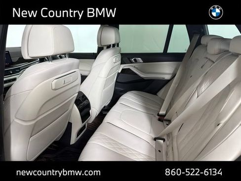 Used 2024 BMW X5 xDrive40i w/ Premium Package AWD/4WD image 14