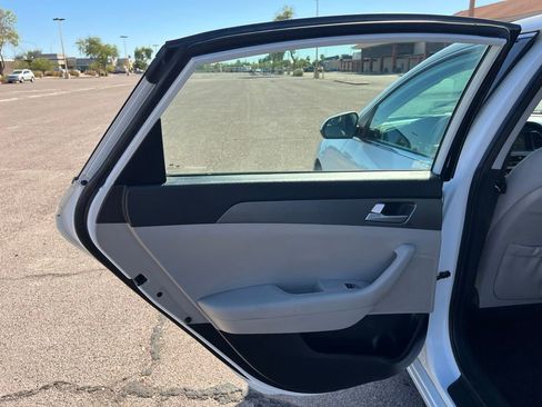 Used 2016 Hyundai Sonata SE image 23