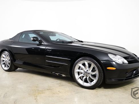 Used 2008 Mercedes-Benz SLR image 2