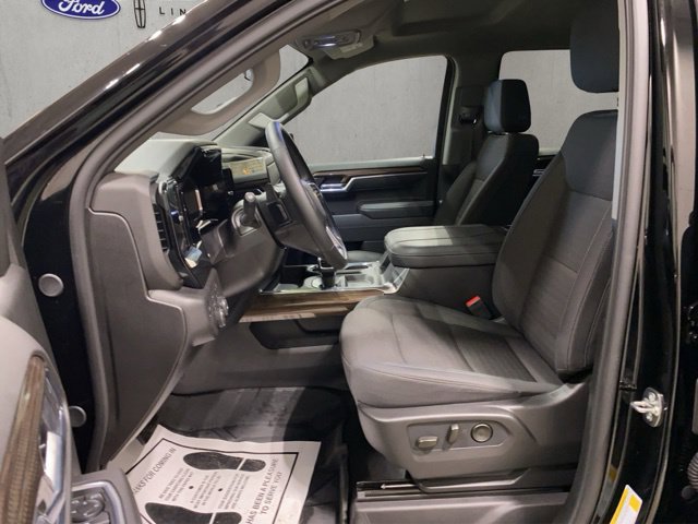 Used 2026 Chevrolet Silverado 1500 LT w/ All Star Edition Plus AWD/4WD image 12