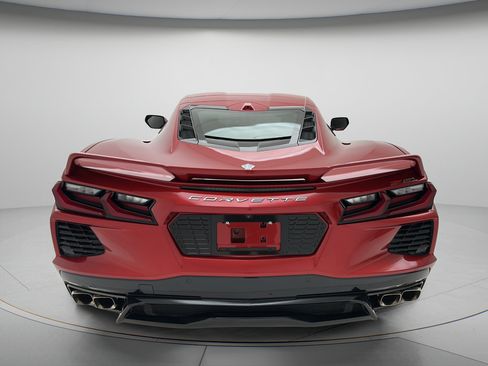 Used 2024 Chevrolet Corvette Stingray Preferred Cpe w/ Z51 Performance Package RWD image 4