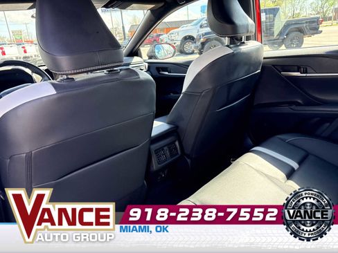 Used 2025 Toyota Camry SE w/ Convenience Package FWD image 14