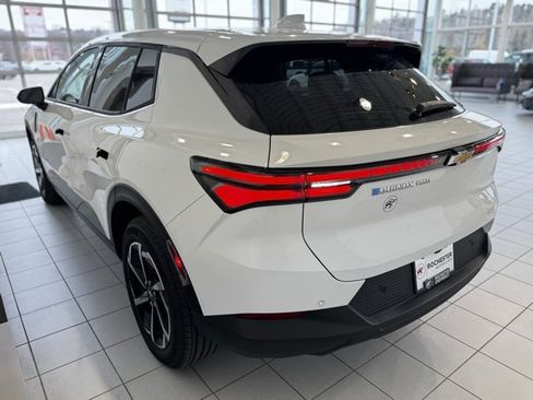 New 2026 Chevrolet Equinox EV LT image 37