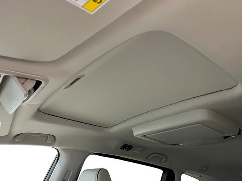 New 2026 Honda Odyssey Touring image 25