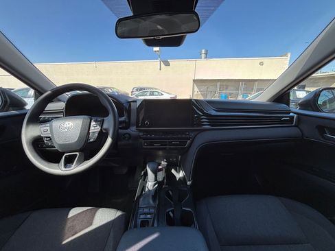 Used 2025 Toyota Camry LE image 35