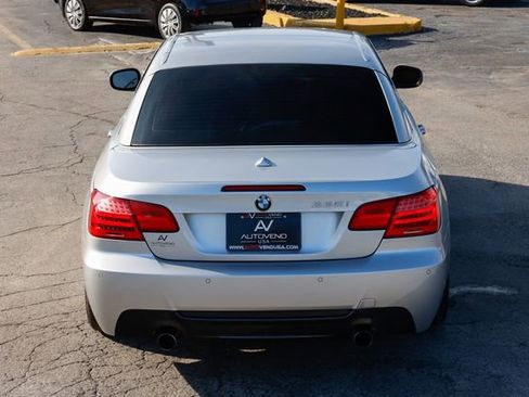 Used 2011 BMW 335i Convertible image 14