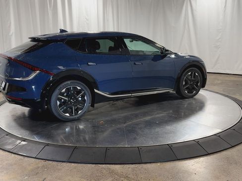 New 2025 Kia EV6 Wind image 9