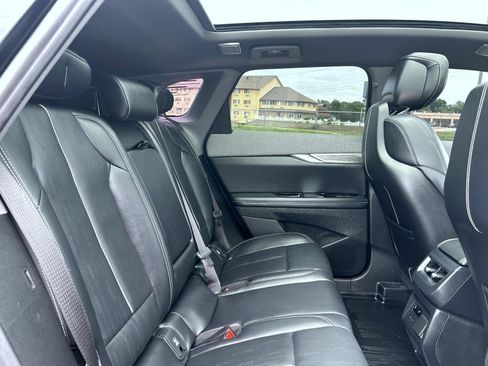 Used 2026 Cadillac Optiq Sport 2 w/ LPO, Floor Liner Package AWD/4WD image 20