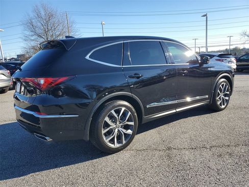 Certified 2023 Acura MDX FWD w/ Technology Package image 5