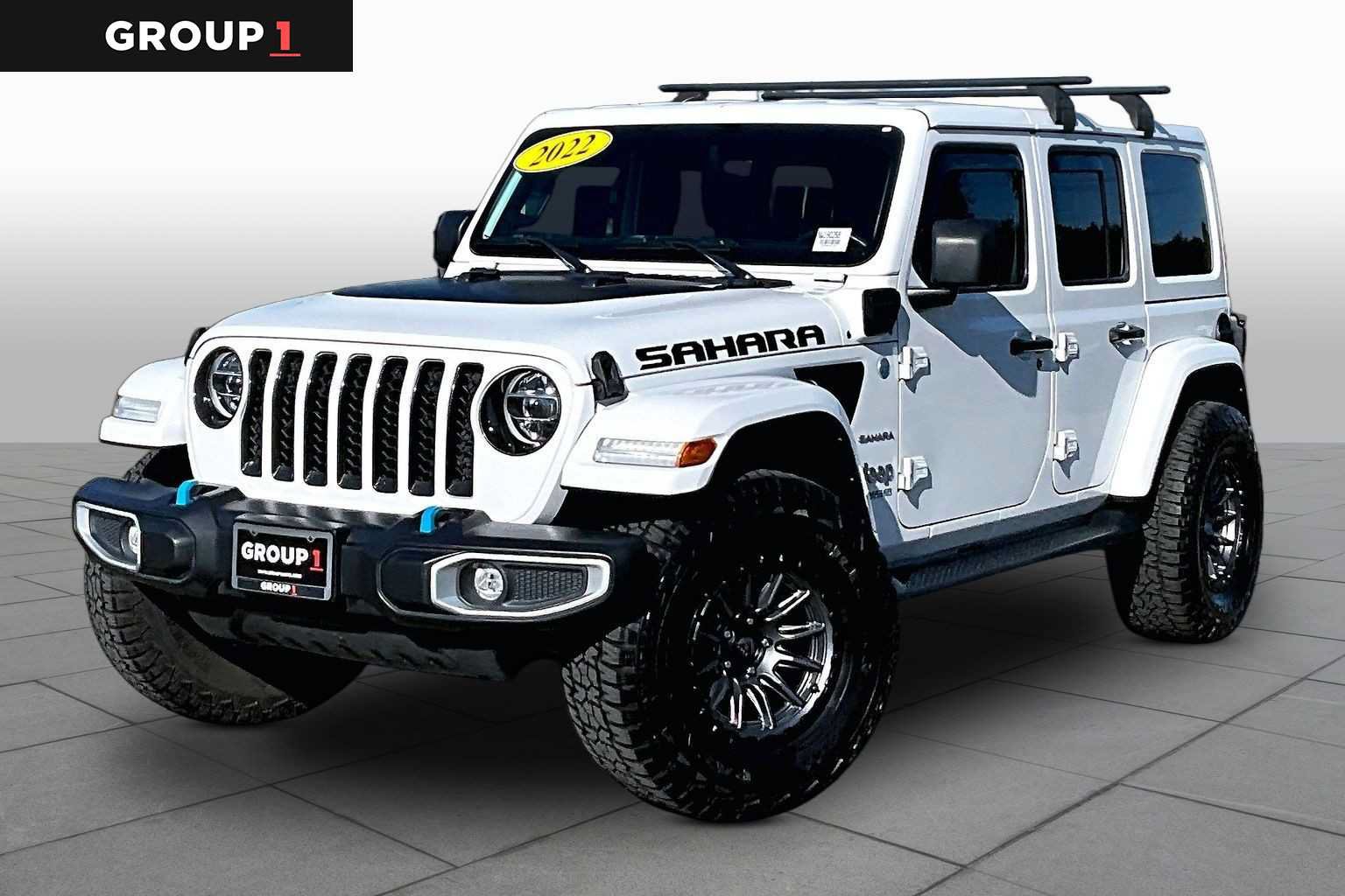 Used 2022 Jeep Wrangler Unlimited Sahara w/ Cold Weather Group AWD/4WD image 1
