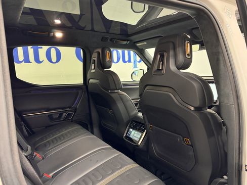 Used 2022 Rivian R1T Adventure image 16