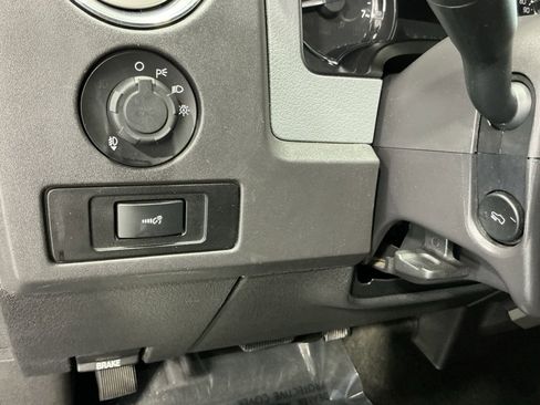 Used 2011 Ford F150 XLT w/ XLT Convenience Pkg image 11